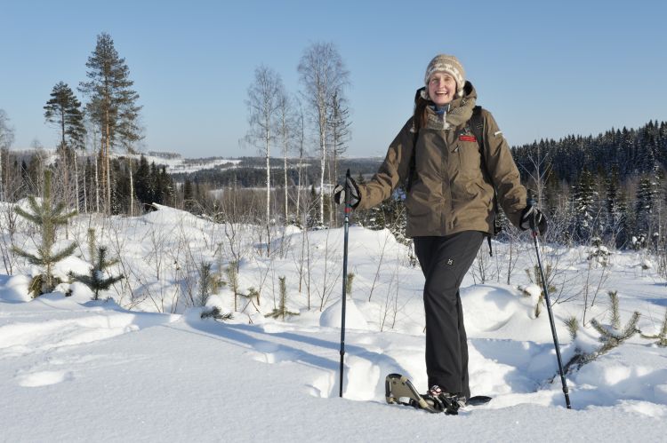 Minna unterwegs mit Schneeschuhen